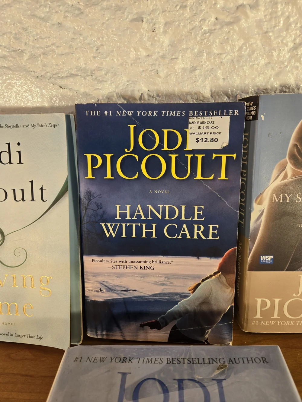Lot of 4 Jodi Picoult Paperback And Hardcover Books My Sisters Keeper; And More